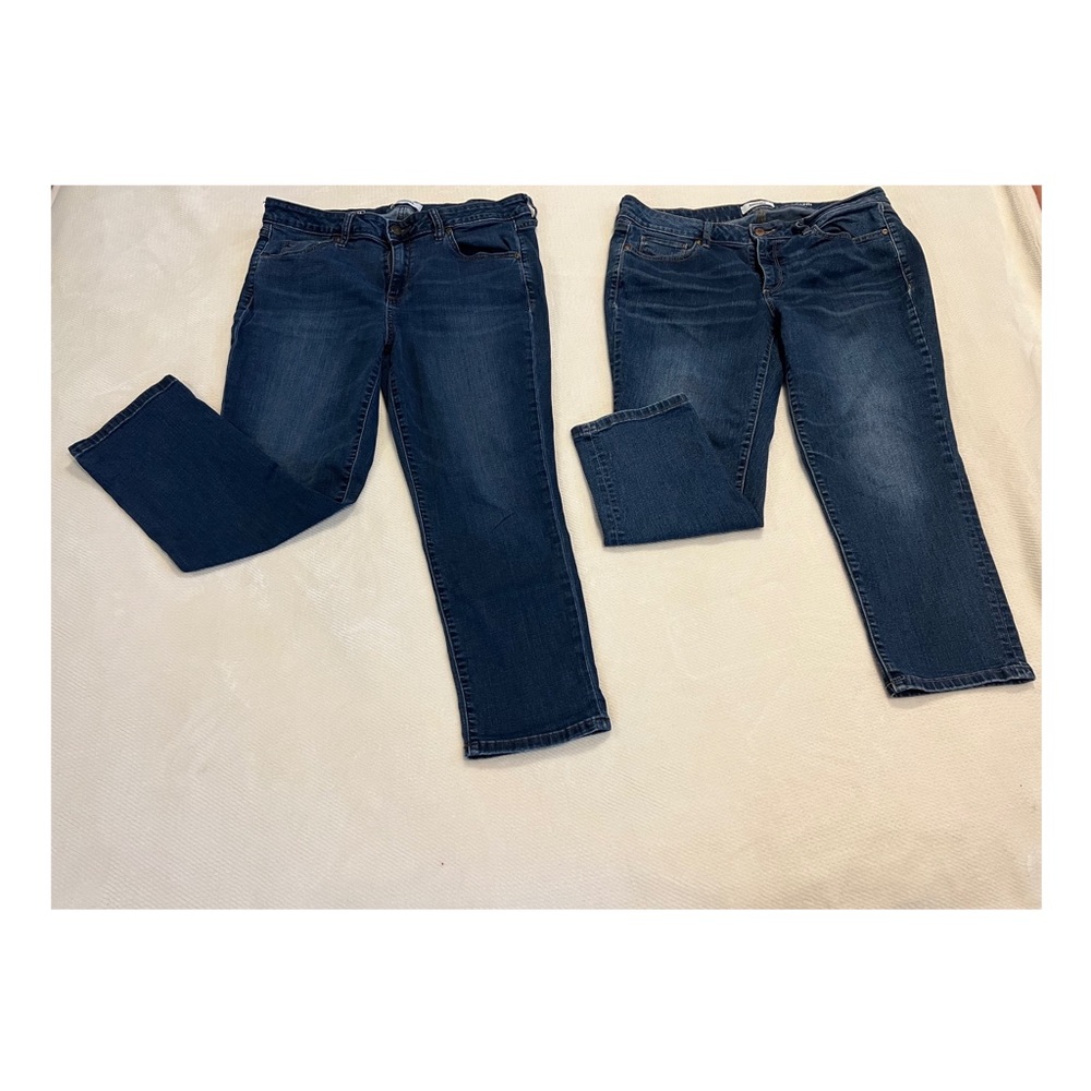 2 Pairs Women’s Capris
